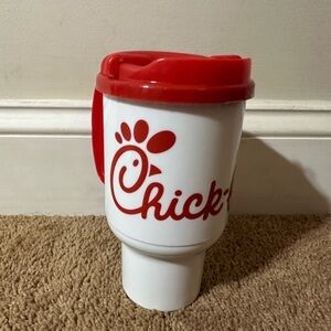 Chick-fil-A White Logo Insulated 20 Oz Plastic Travel Mug Cup Whirley New Extras